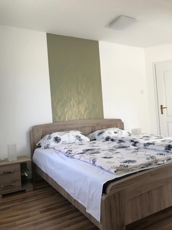 Venusz Ueduelocentrum Tiszacsege Bagian luar foto